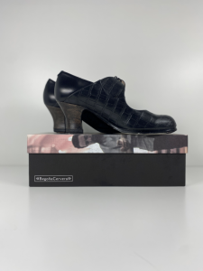 M69 Arty COCO NEGRO BOX. Rozmiar 41