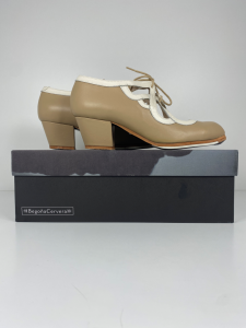 M95 Jade BOX. MAQUILLAJE BOX. CHINO CUB Rozmiar 37